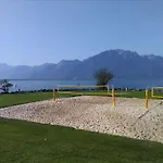 Avec Jardin Prive A 100mt Du * Montreux