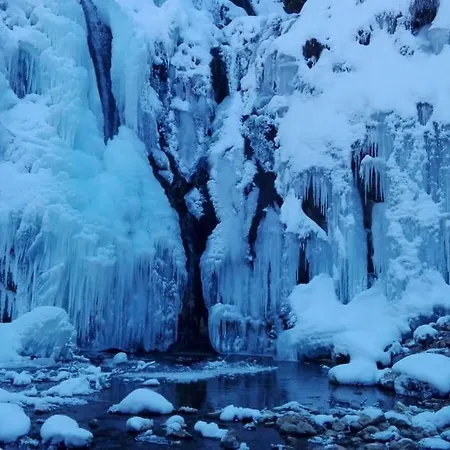 Avec Jardin Prive A 100mt Du * Montrö
