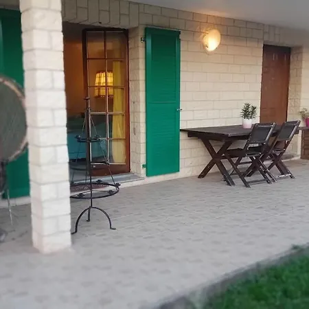 Avec Jardin Prive A 100mt Du Apartment
