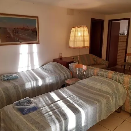 Avec Jardin Prive A 100mt Du Montrö