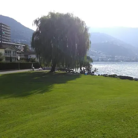 Avec Jardin Prive A 100mt Du * Montreux