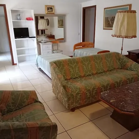 Avec Jardin Prive A 100mt Du Apartament *