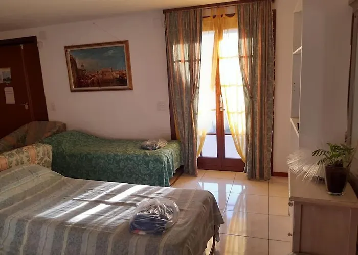 Avec Jardin Prive A 100mt Du Apartament