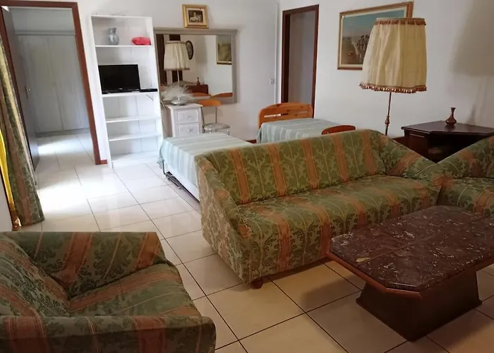 Avec Jardin Prive A 100mt Du Apartament *