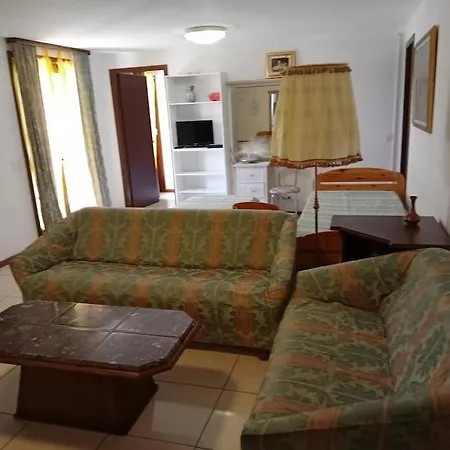 Avec Jardin Prive A 100mt Du Apartman