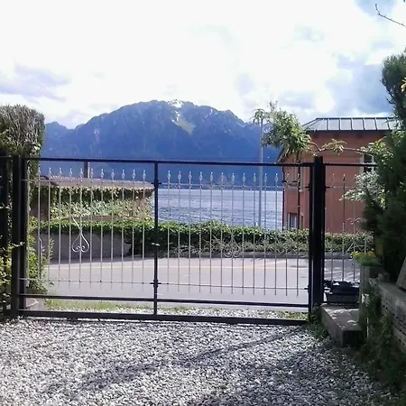 Avec Jardin Prive A 100mt Du * Montreux