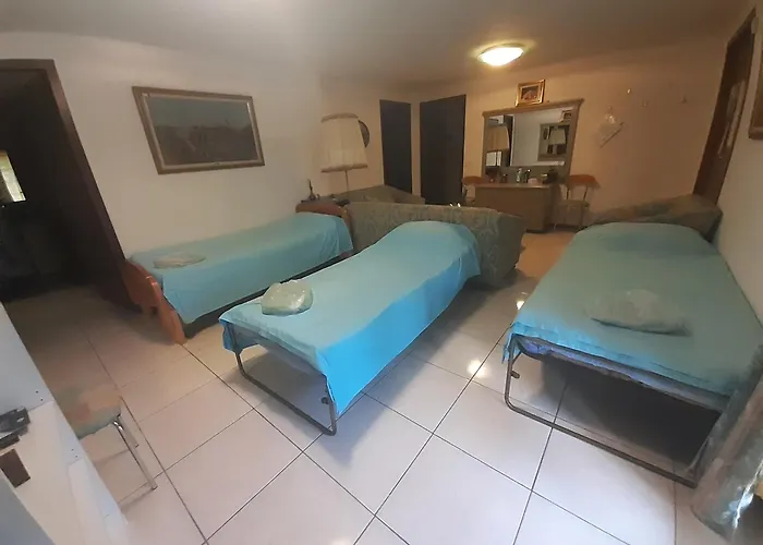 아파트 Avec Jardin Prive A 100mt Du